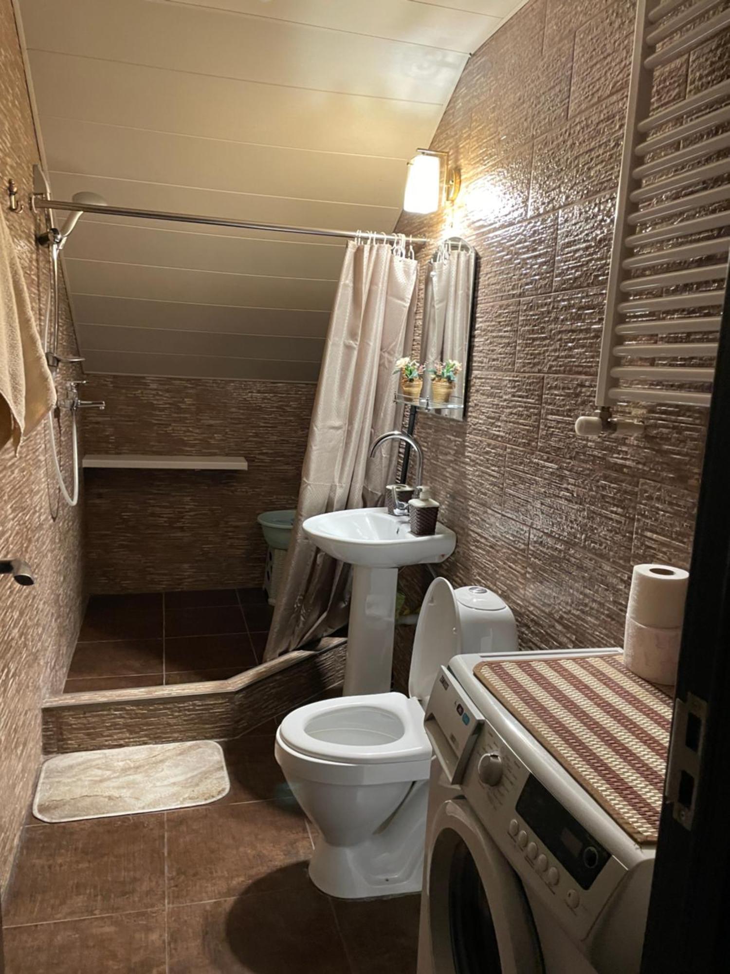Beautiful Apartment On Atoneli Tbilisi Exteriör bild