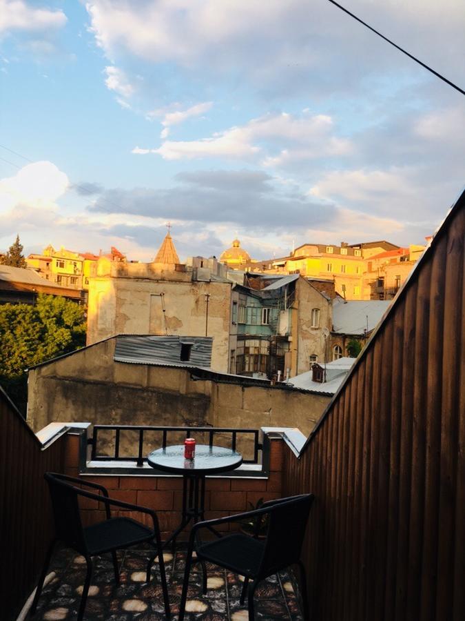 Beautiful Apartment On Atoneli Tbilisi Exteriör bild
