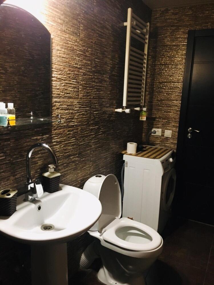 Beautiful Apartment On Atoneli Tbilisi Exteriör bild